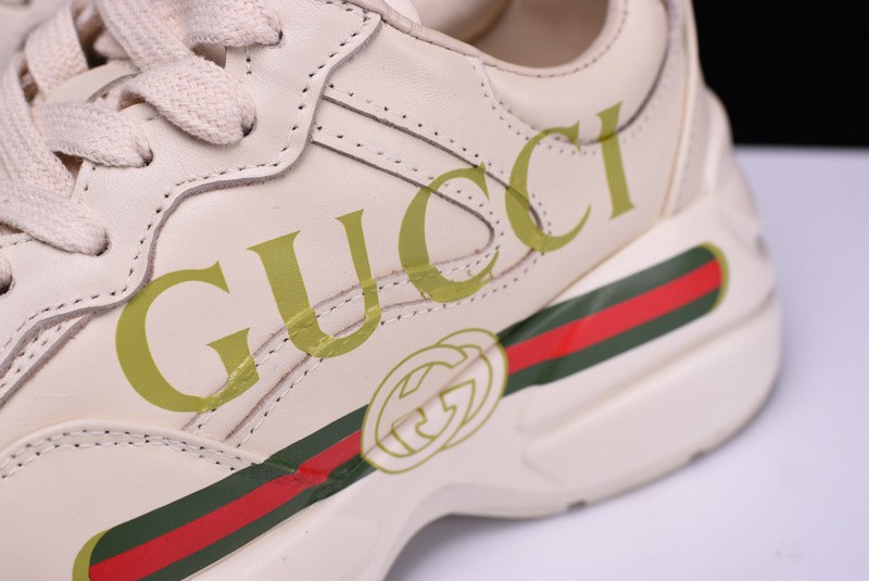 G*u*i* LOGO RHYTON VINTAGE TRAINER SNEAKER