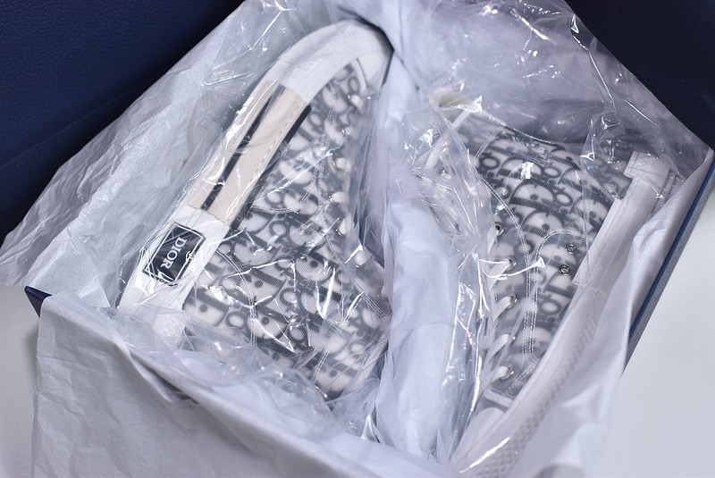 B23 Oblique High Top Sneakers white T004801-1069