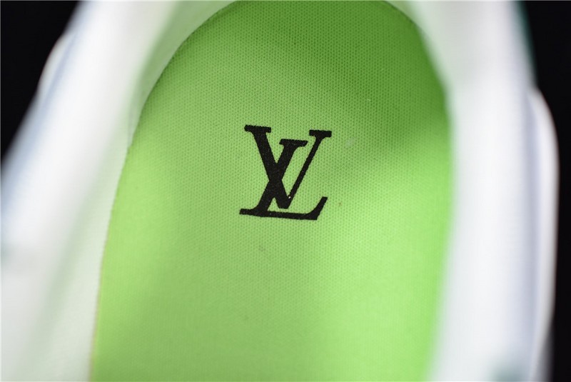 LV snekaers L000008