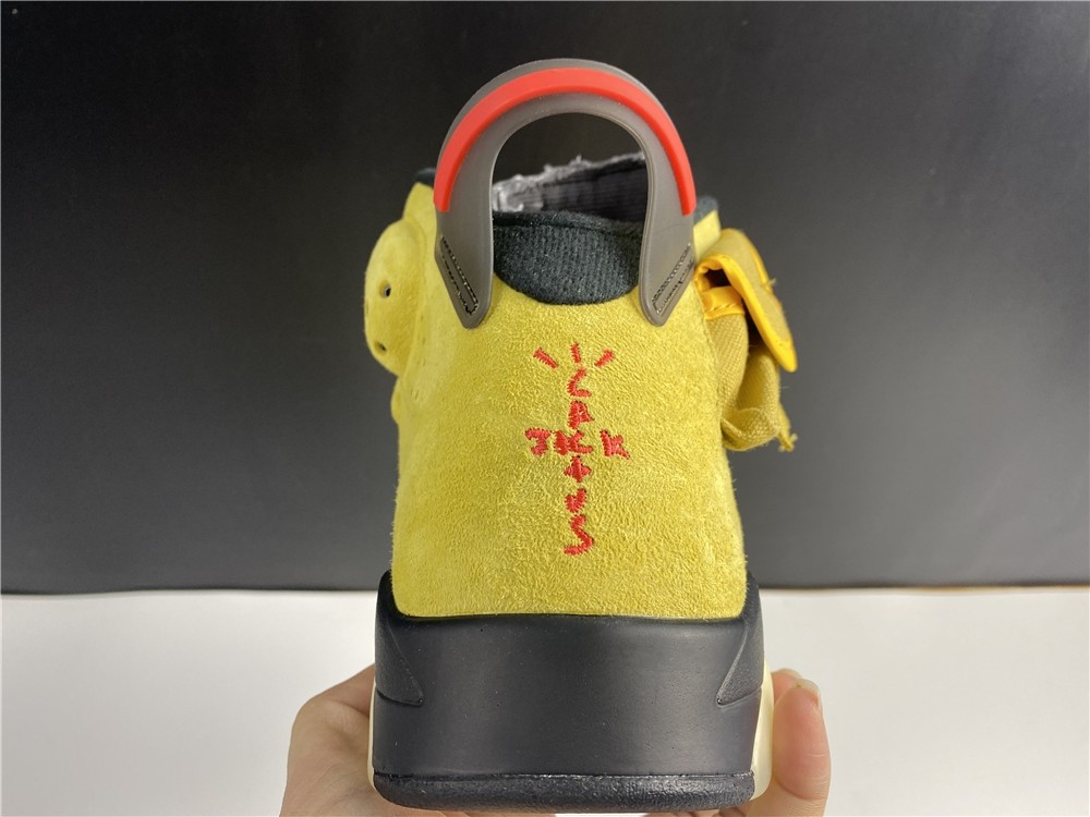 Travis Scott x Air Jordan 6 CN1084-300