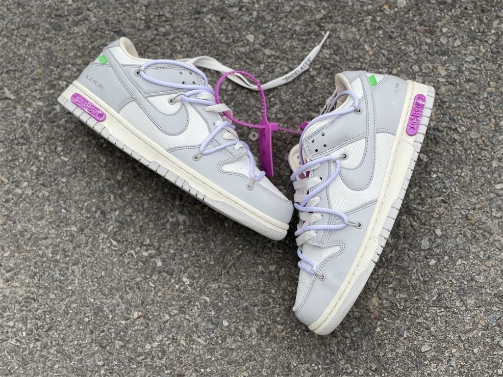 OFF-WHITE x Futura x Nike Dunk Low DM1602-118