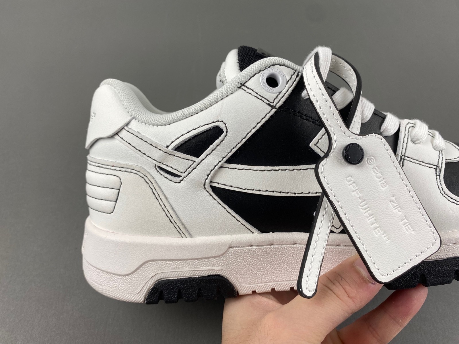 OFW Sneakers OW10047
