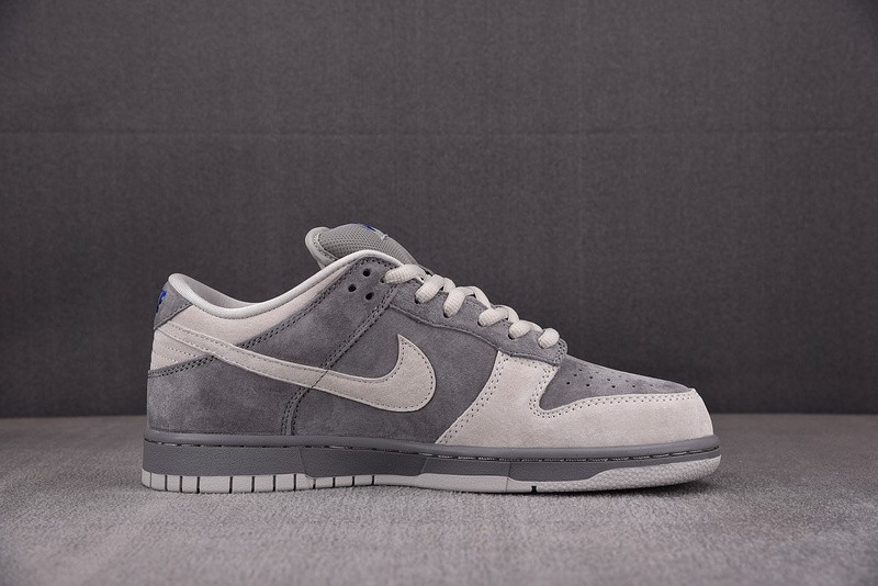 NIKE SB DUNK LOW LONDON 308269-111