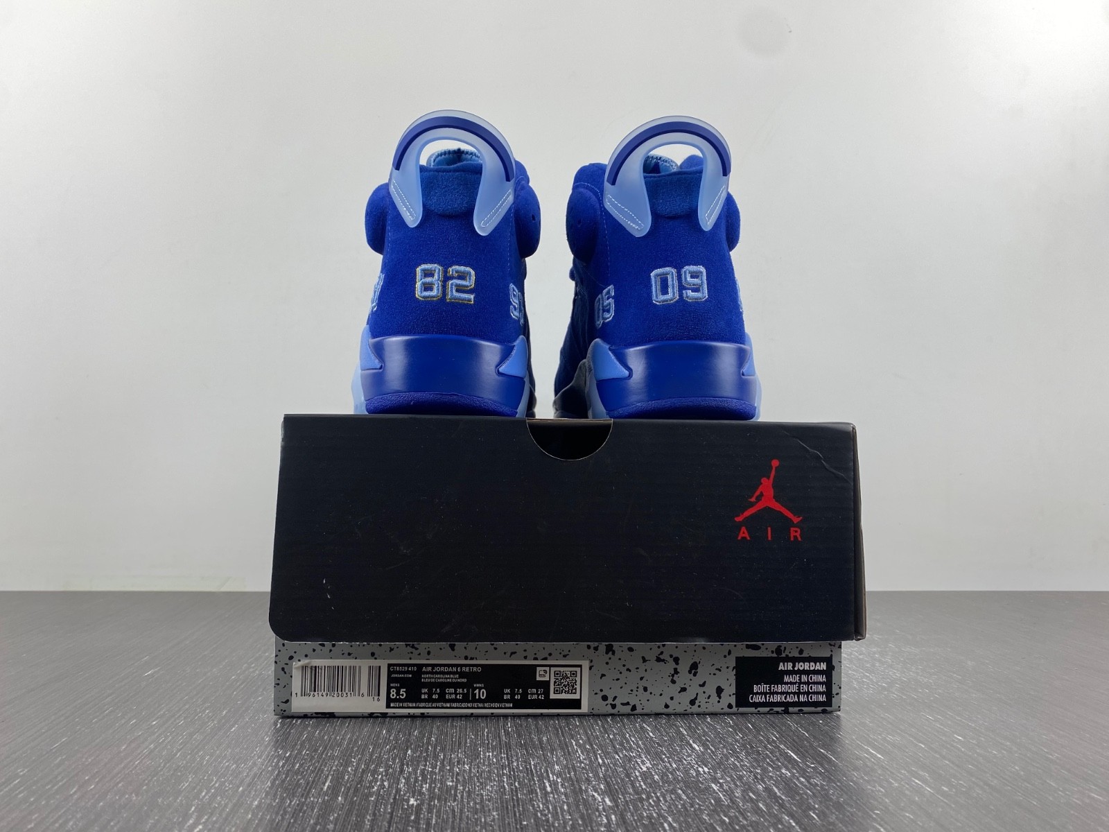 Air Jordan 6 UNC Tar Heels Six Championships PE