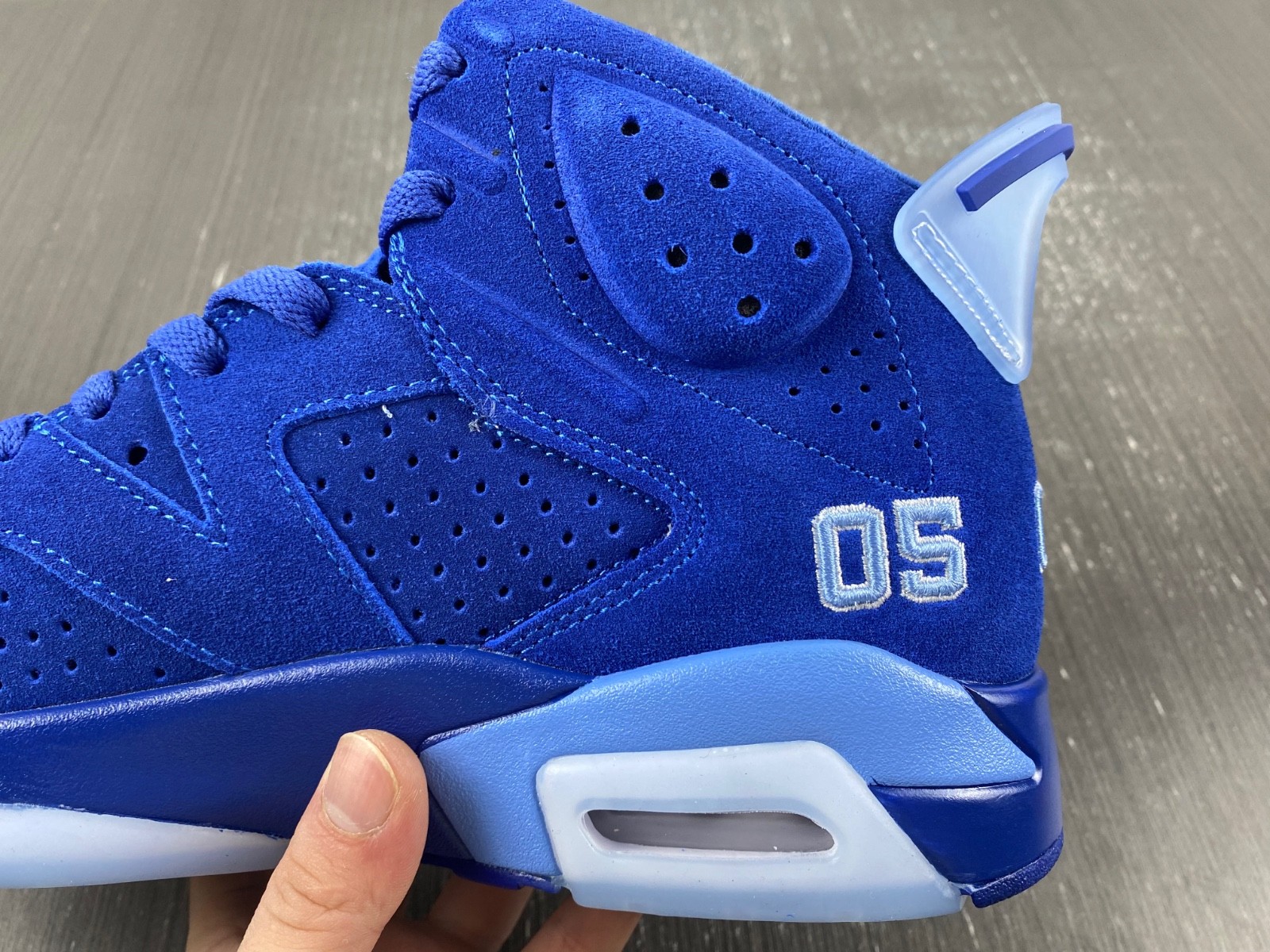 Air Jordan 6 UNC Tar Heels Six Championships PE