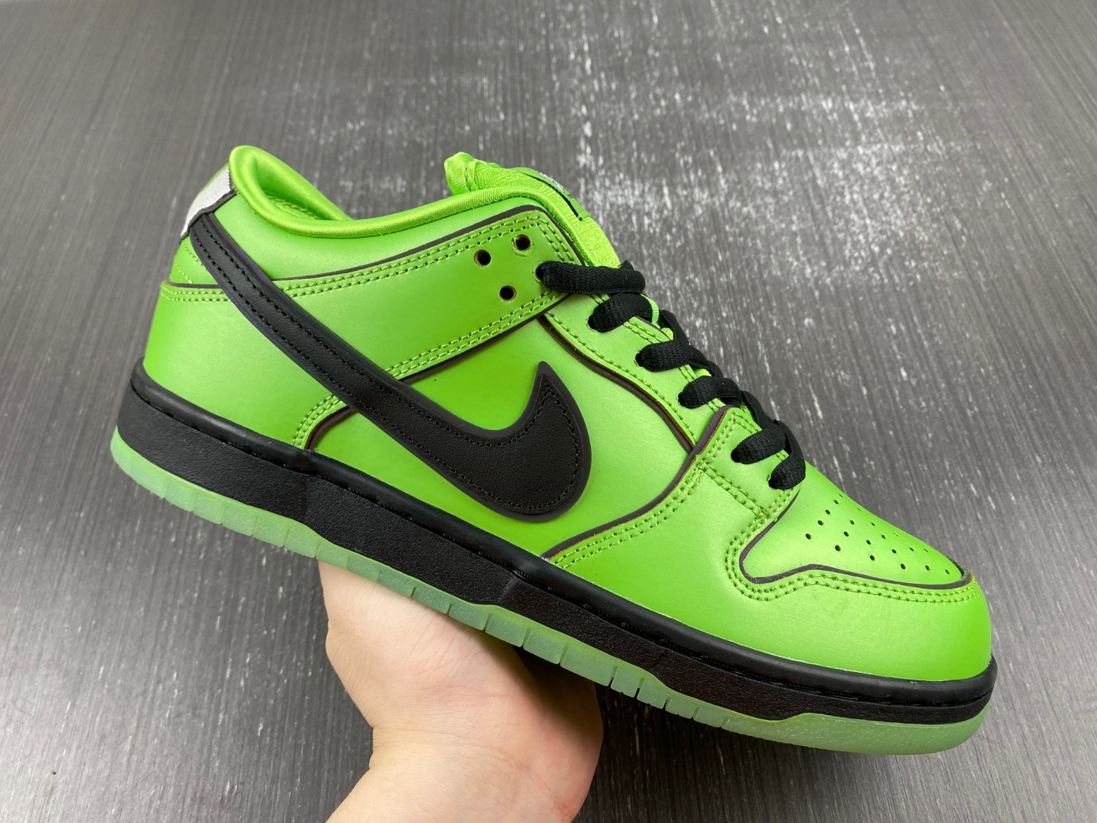 The Powerpuff Girls x Dunk Low Pro SB QS