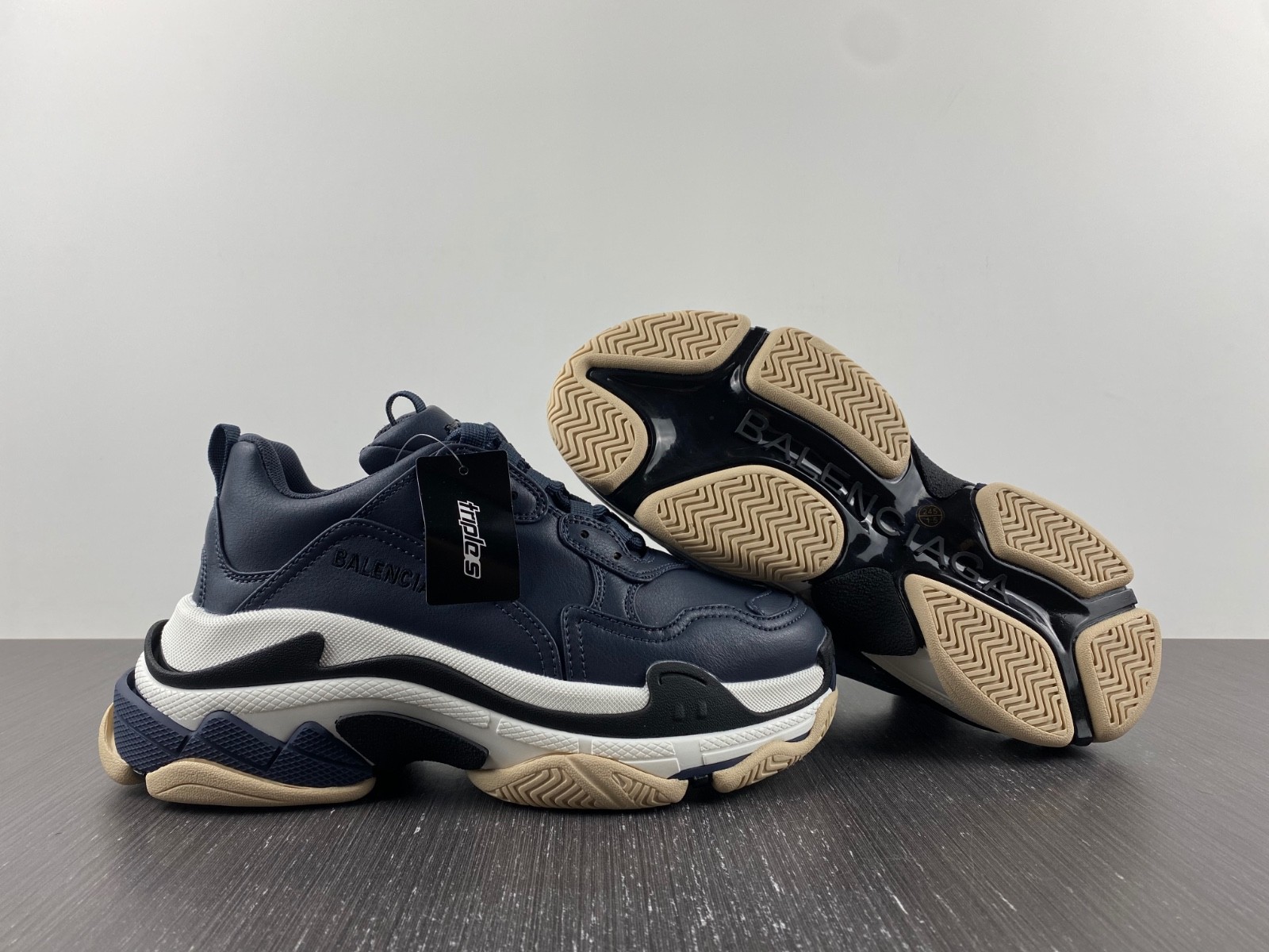 TRIPLES TRAINER SNEAKERS 2000056