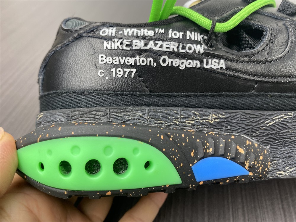 OFF-WHITE NIKE BLAZER LOW 2021 DH7863-001