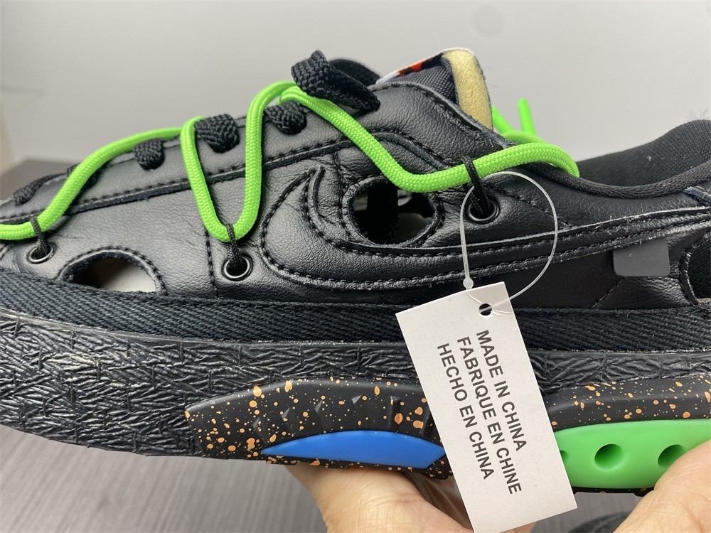 OFF-WHITE NIKE BLAZER LOW 2021 DH7863-001