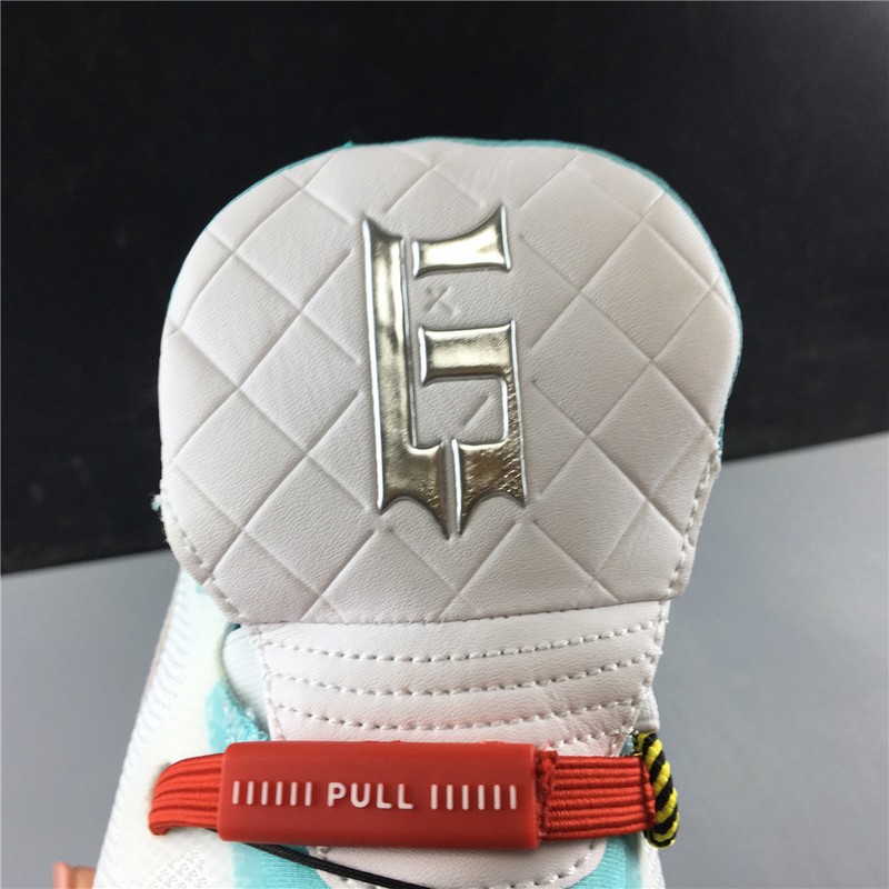 Air Jordan 33