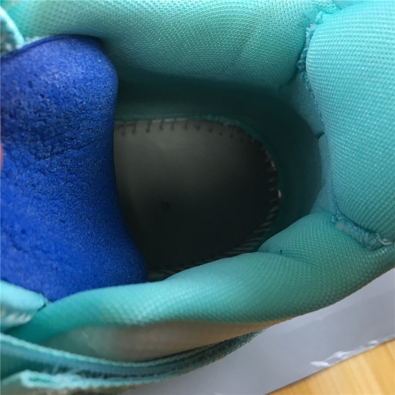 Air Jordan 33