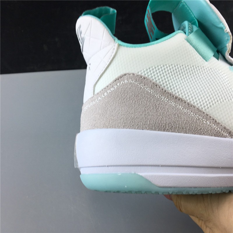 Air Jordan 33