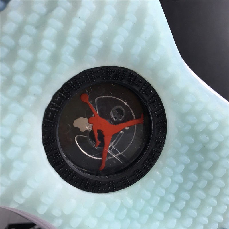 Air Jordan 33