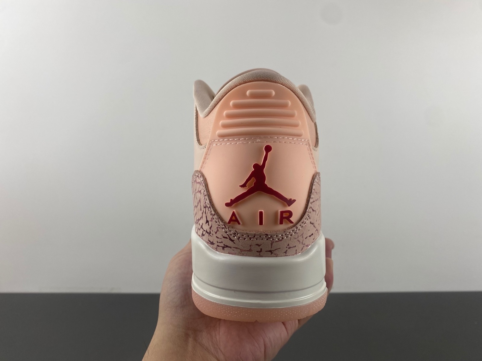 Air Jordan 3 WMNS "Valentine