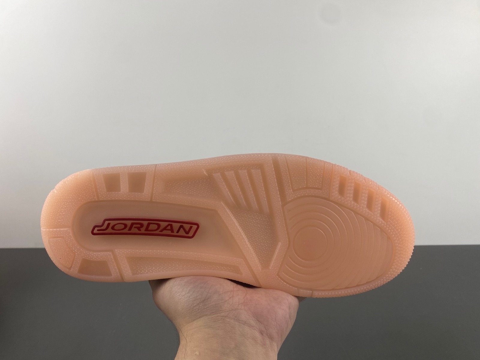 Air Jordan 3 WMNS "Valentine