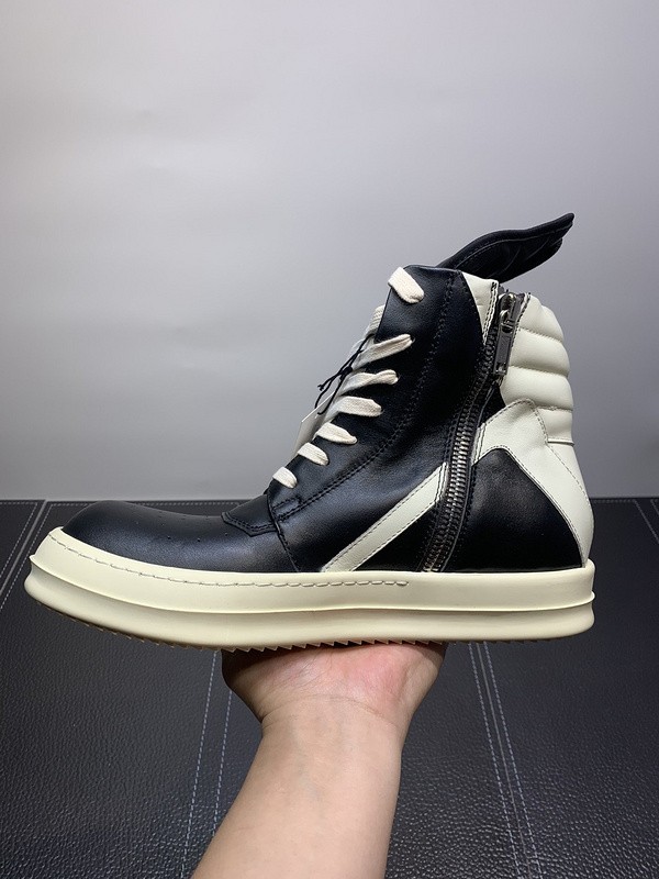 Rick Owe* R000013