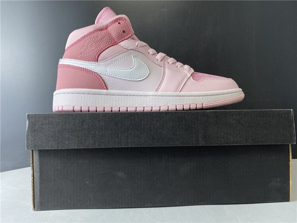 Air Jordan 1 Mid WMNS “Digital Pink” CW5379-600