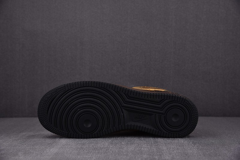 NIKE LOW AIR FORCE 1 X gold