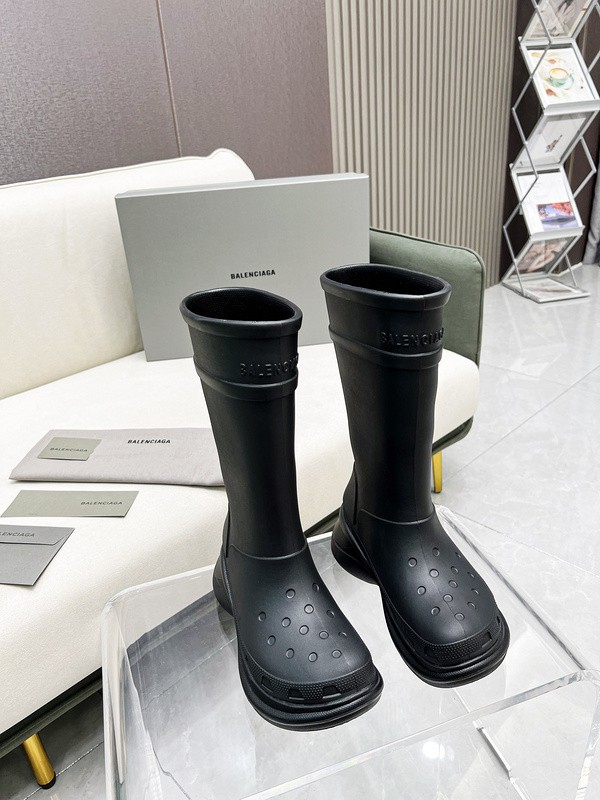 BALENCIAG* Cr*0*s BOOT 5000094