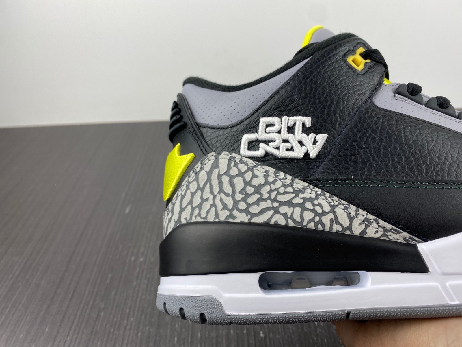 Air Jordan 3 Retro Oregon Ducks Pit Crew H011-MNJDLS-594-282240