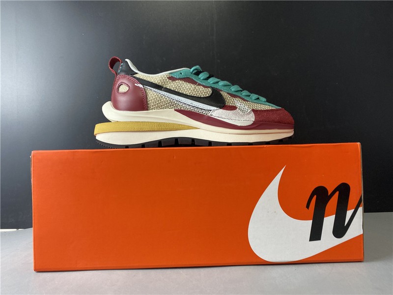 Sacai x Nike Pegasus VaporFly SP CI9928 301