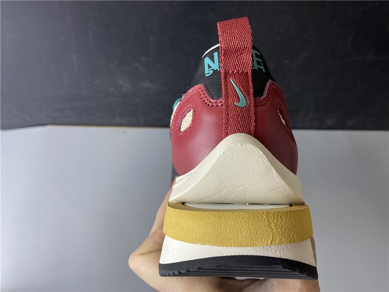 Sacai x Nike Pegasus VaporFly SP CI9928 301
