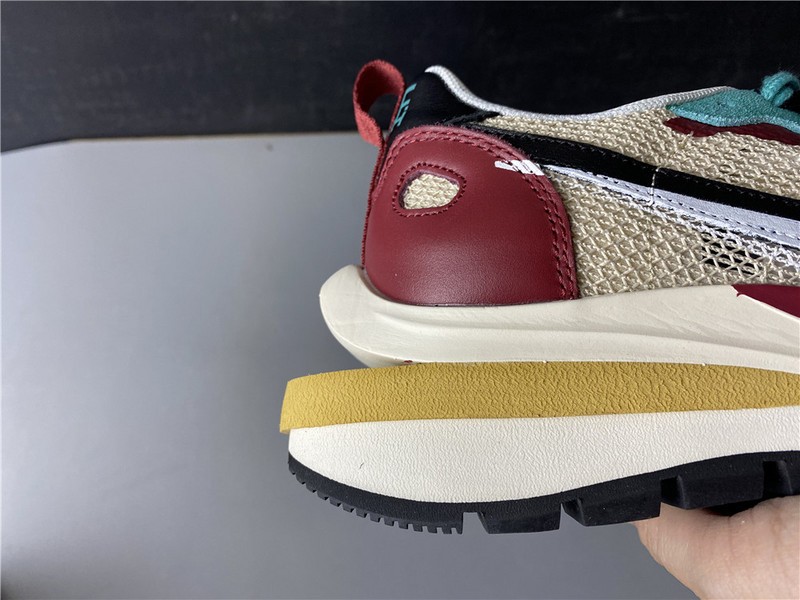 Sacai x Nike Pegasus VaporFly SP CI9928 301
