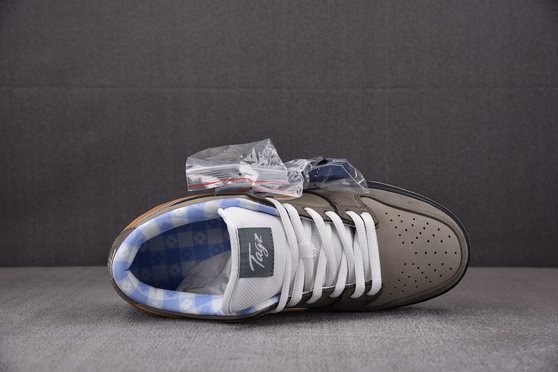 Nike Dunk Low " Grey Lobster" BV1310-105