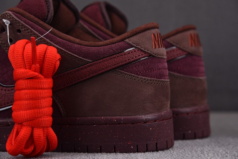 Nike SB Dunk Low Valentine