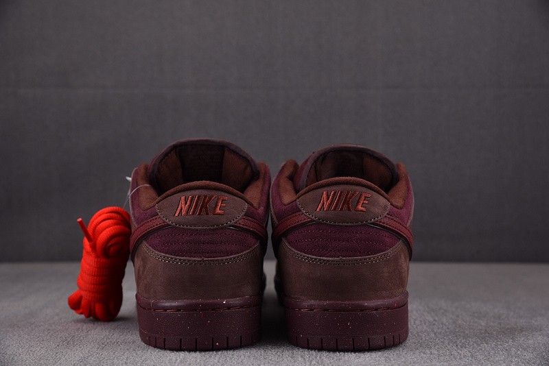 Nike SB Dunk Low Valentine