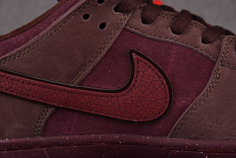 Nike SB Dunk Low Valentine