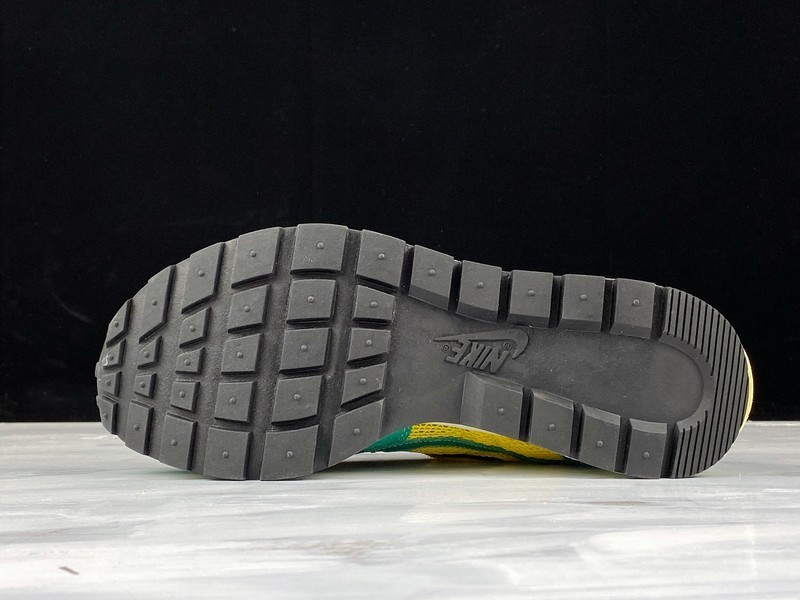 Sacai x Nike Pegasus VaporFly SP BV0073-103
