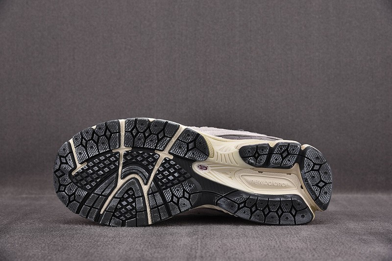 NEW BALANCE 2002 NB000018