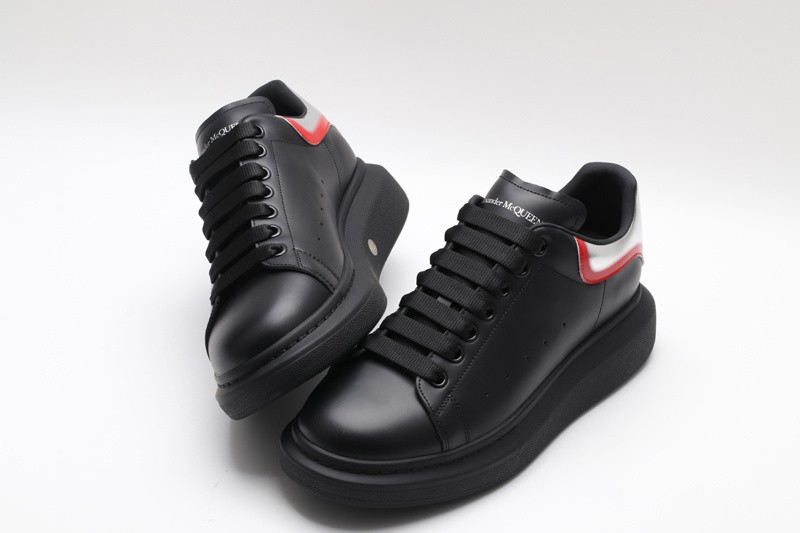 Ale*d*r MCQ72