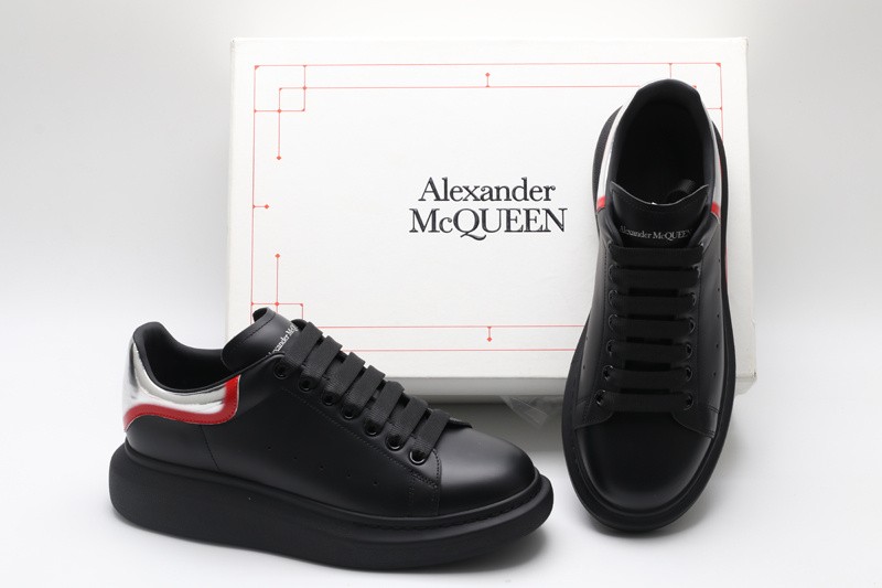 Ale*d*r MCQ72