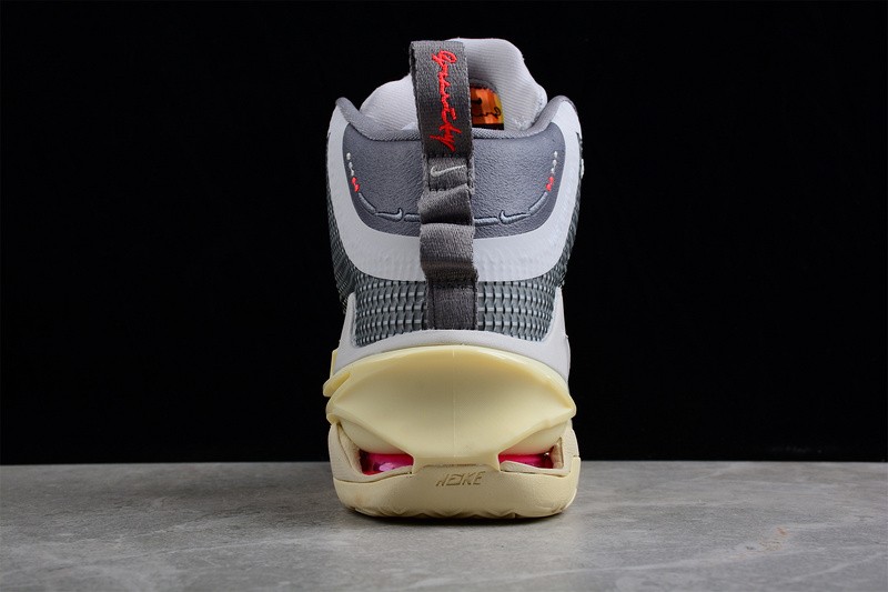 Nike Air Zoom GT Jump EP 