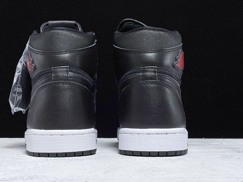 Air Jordan 1 Black Gym Red 555088-060