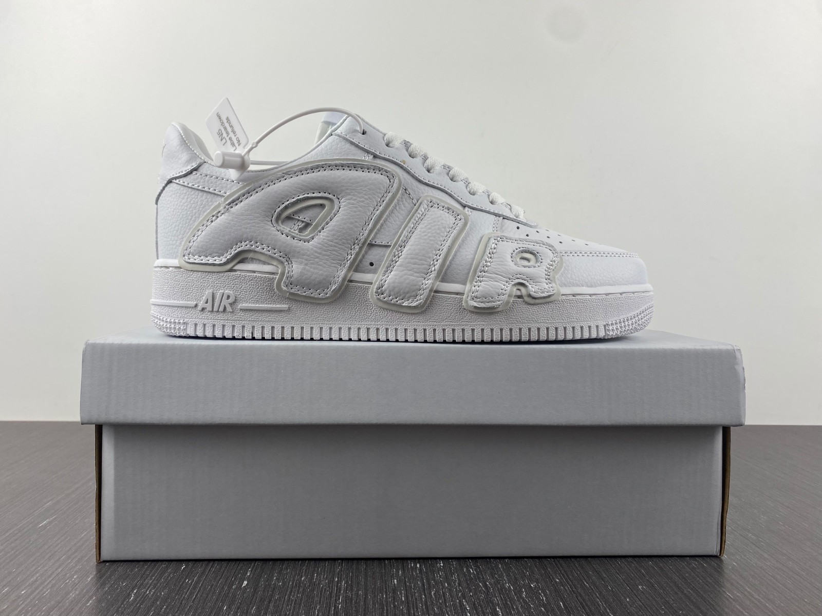 NIKE AIR FORCE 1 LOW CACTUS PLANT FLEA MARKET WHITE DD7050-100