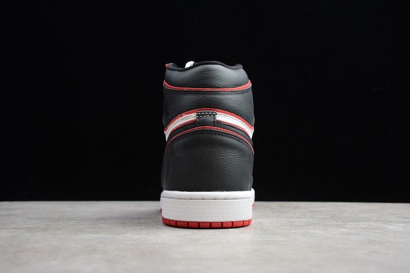 Air Jordan 1 Retro High Bloodline 555088-062