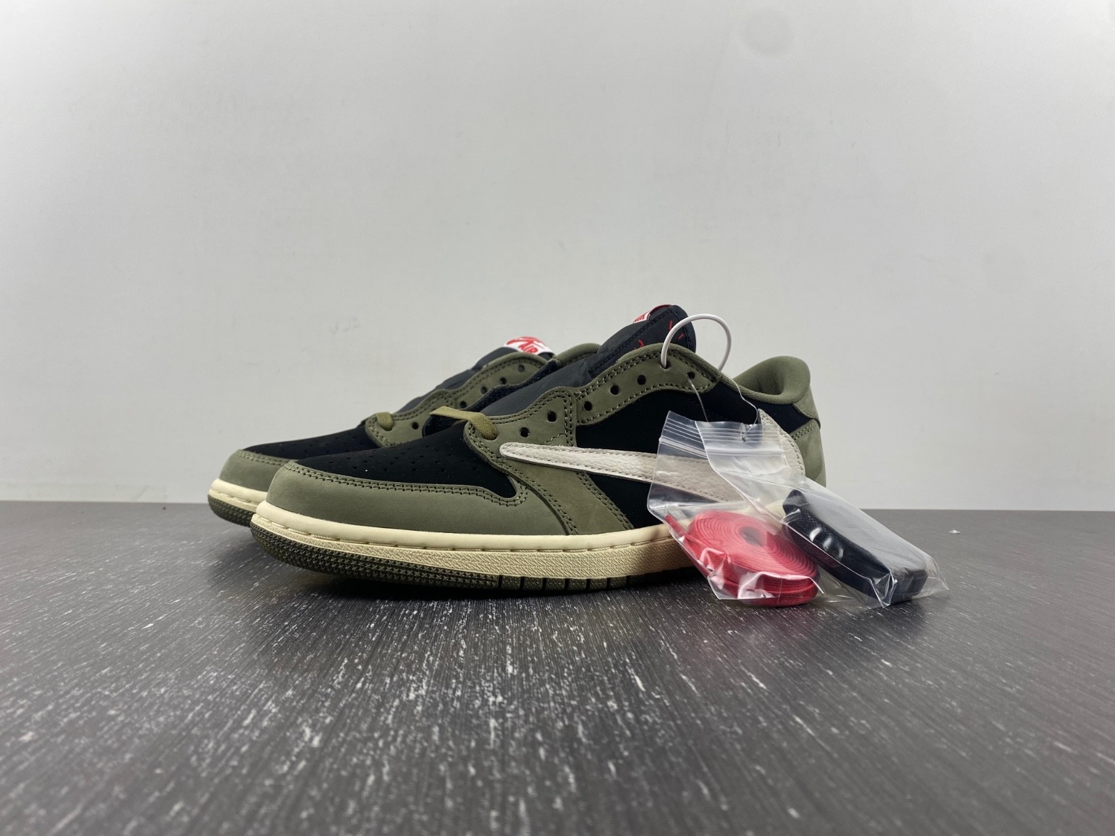 Travis Scott x Air Jordan 1 Low OG “Black Olive” DM7866-002