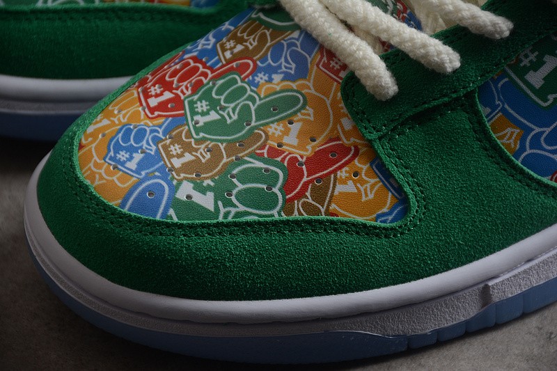 Nike Dunk Low Foam Finger DZ5184-300