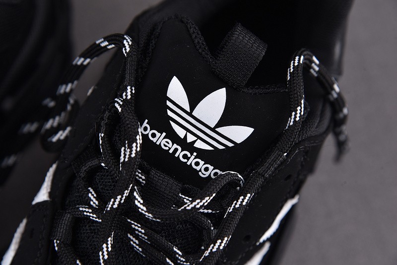 TRIPLES TRAINER SNEAKERS 2000060