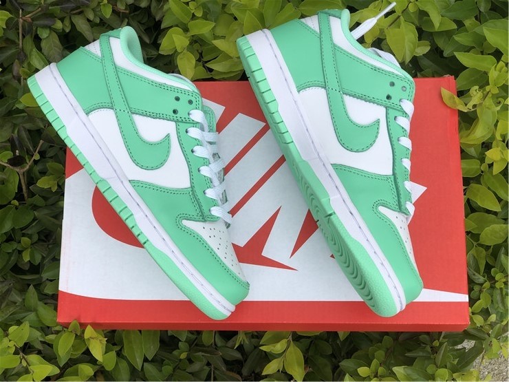 Nike Dunk Low “Green Glow” DD1503-105