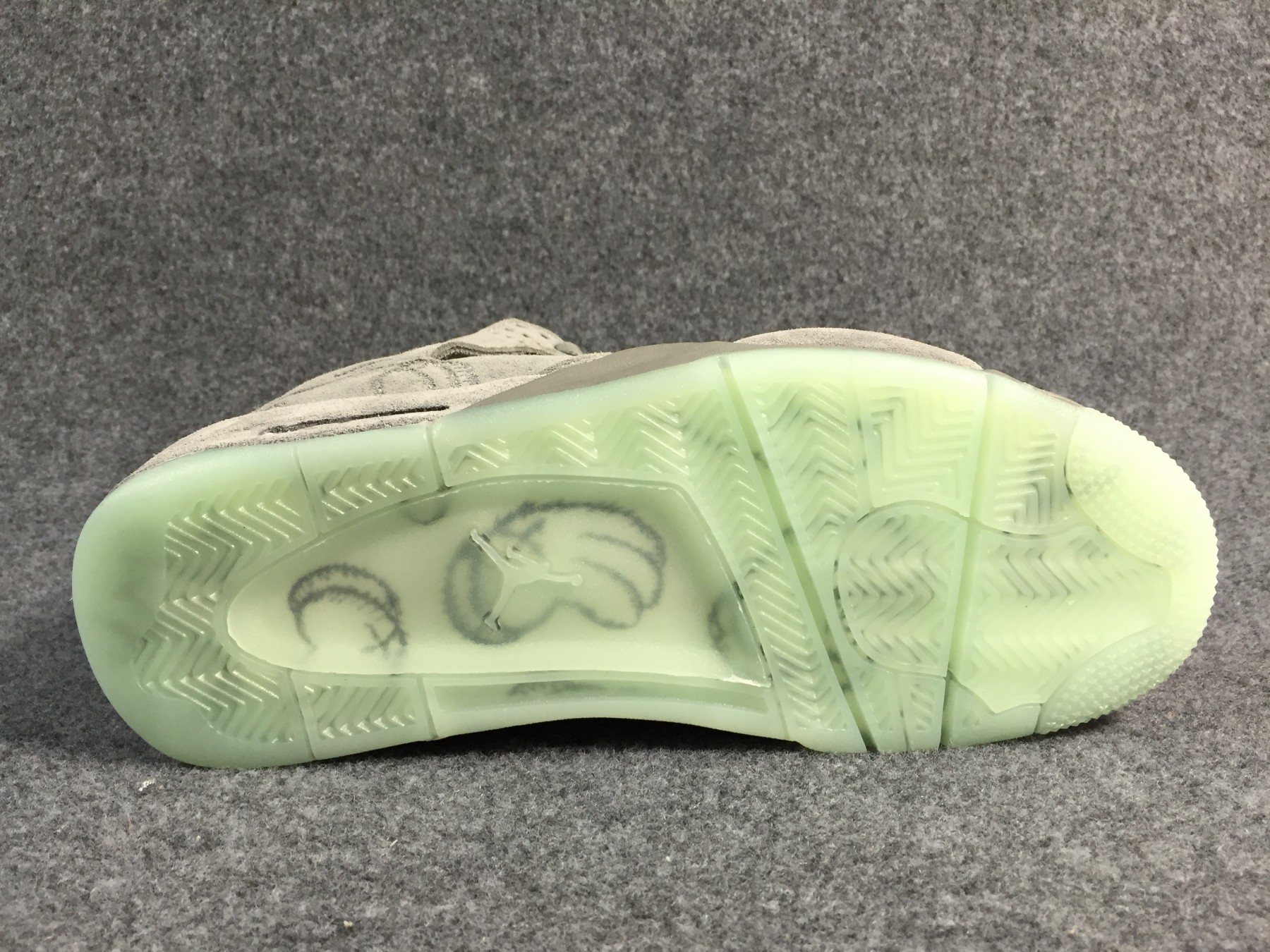 Nike Air Jordan 4 retro kaws cool grey 930155 003