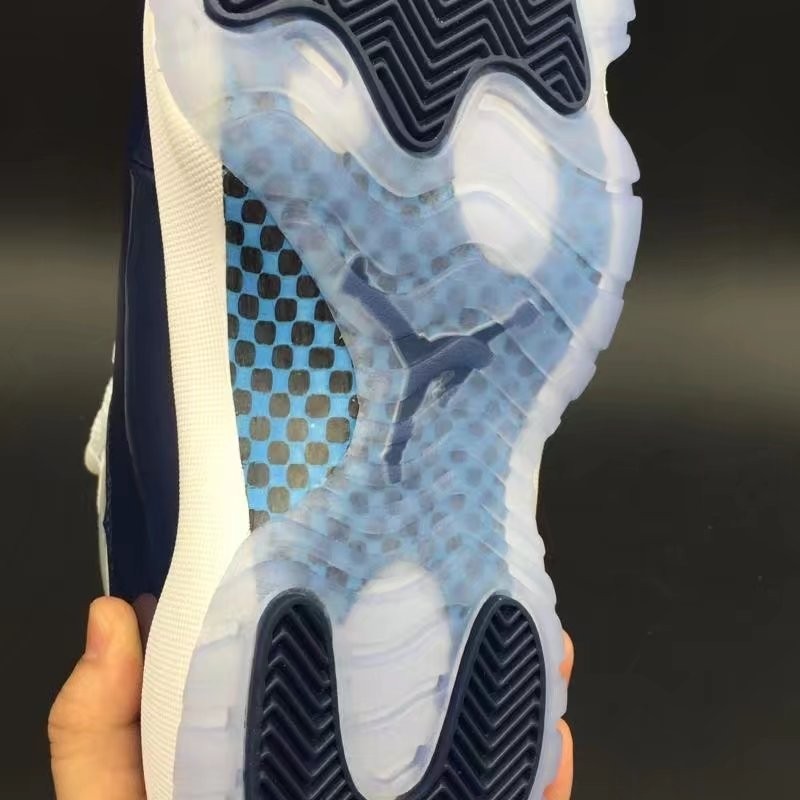 AIR JORDAN 11 RETRO "WIN LIKE