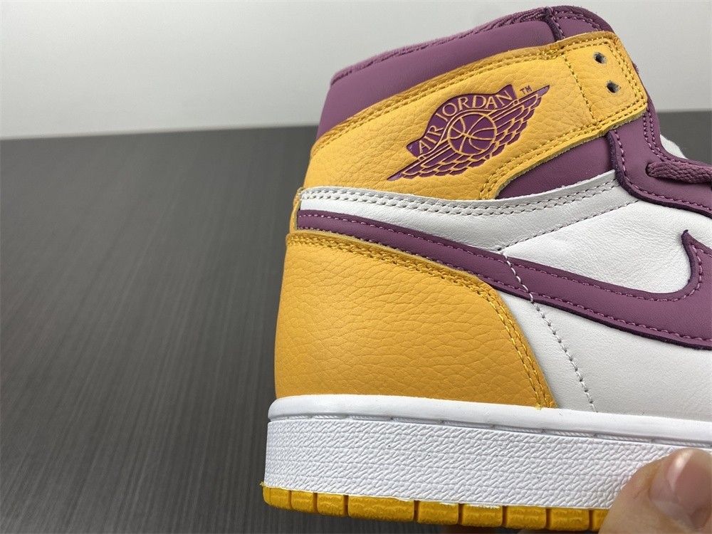 Air Jordan 1 Brotherhood 555088-706