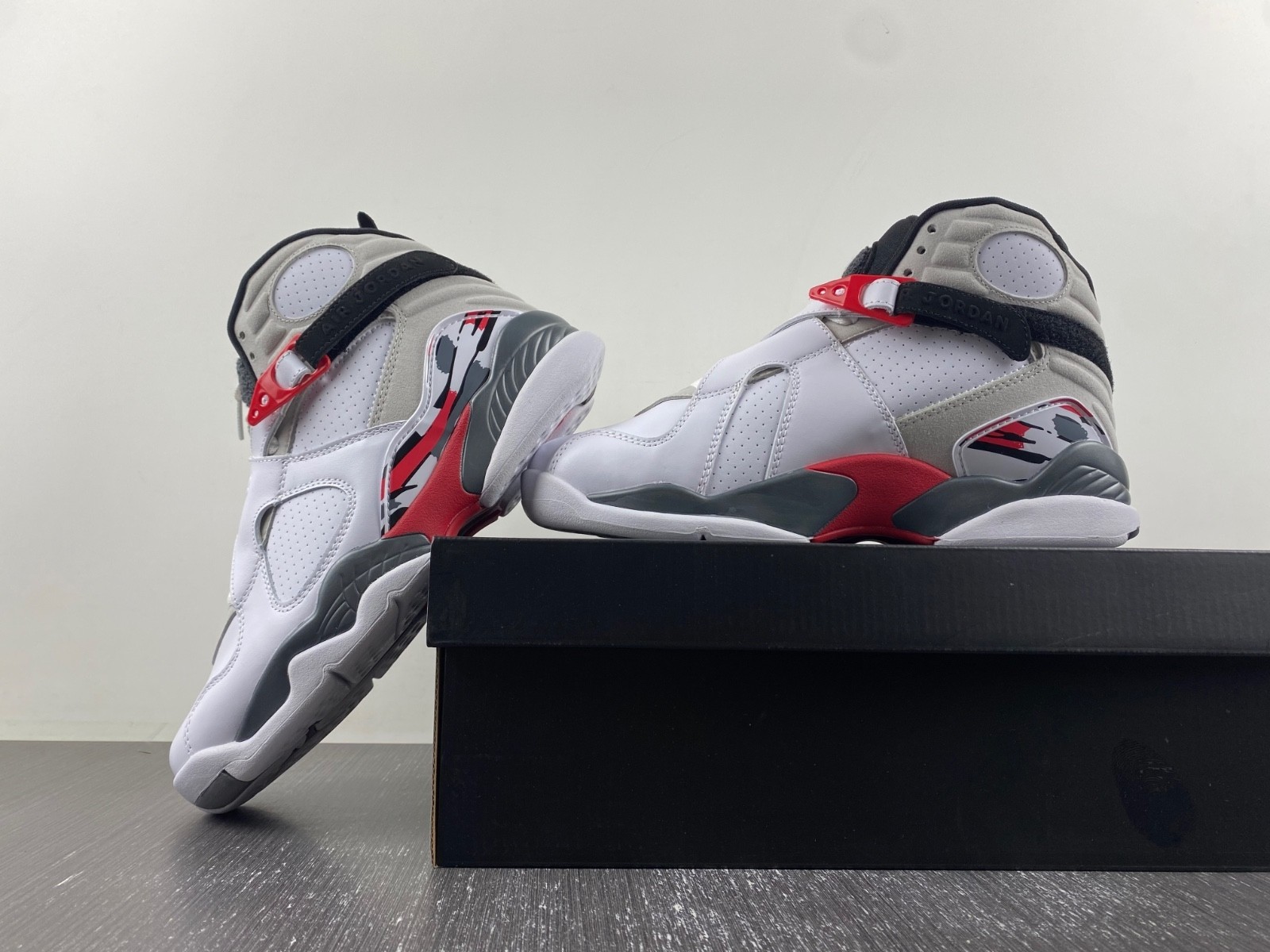 Air Jordan 8 Retro 2008