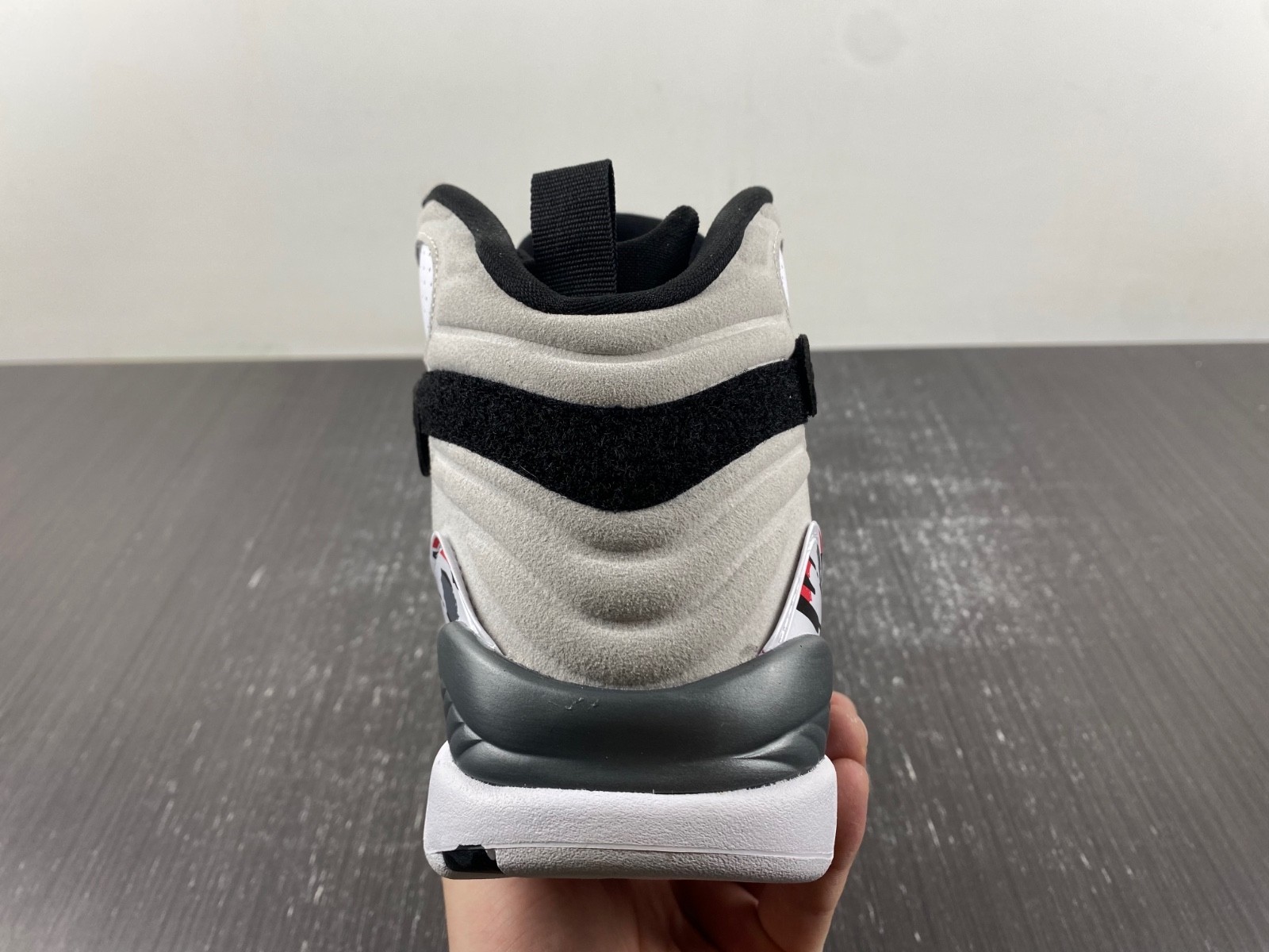 Air Jordan 8 Retro 2008