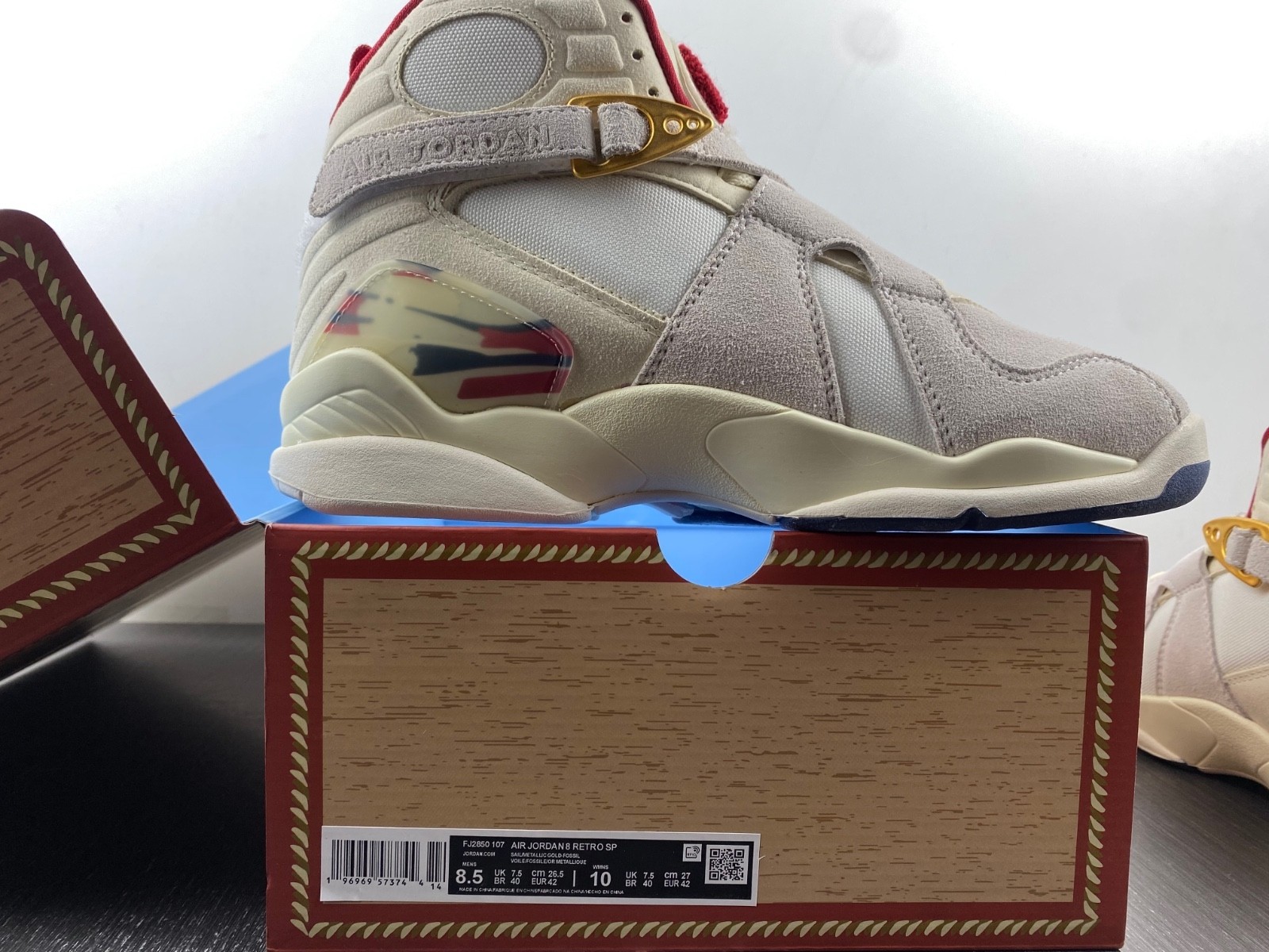 Air Jordan 8 Retro SP SoleFly Mi Casa Es Su Casa FJ2850-107