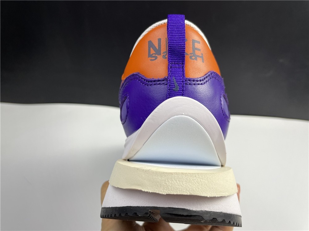 sacai x Nike VaporWaffle 3.0 P DD1875-500